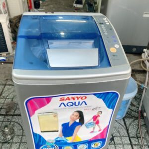 Máy giặt cũ Sanyo 6.8 kg lòng inox không rỉ
