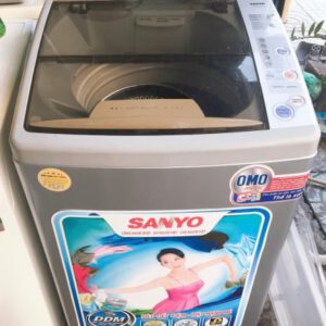 Máy giặt cũ Sanyo 7,5 kg  lòng inox không rỉ
