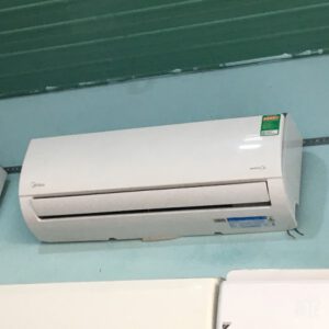 Máy lạnh Midea Inverter 1 HP MSAFA-10CRDN8 mới 95%