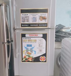 Tủ lạnh cũ Toshiba GR-M35VDV  305 lít 3 cửa  không đóng tuyết