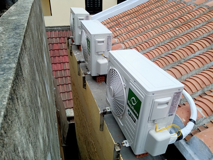 Hơi sương thoát ra ở dàn lạnh