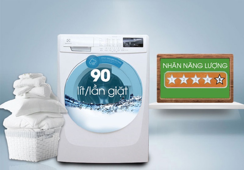Nhờ tính năng tiết kiệm điện và hơi nước tối đa của mình, máy giặt Electrolux EWF85743 sẽ hạn chế tối đa sự hao phí Nhờ tính năng tiết kiệm điện và hơi nước tối đa của mình, máy giặt Electrolux EWF85743 sẽ hạn chế tối đa sự hao phí